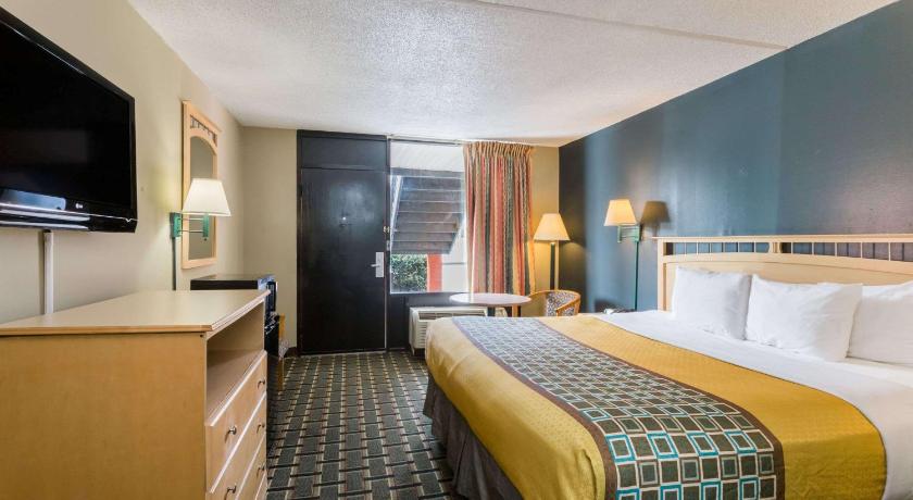 Travelodge by Wyndham Savannah Area/Richmond Hill