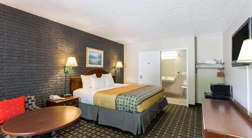 Travelodge by Wyndham Savannah Area/Richmond Hill