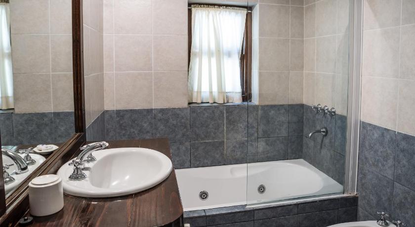 Image of Two-Bedroom Bungalow 2