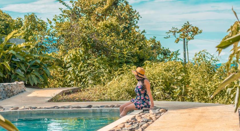 La Tigra Rainforest Lodge photo
