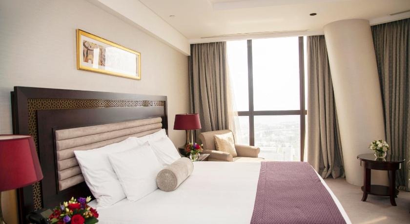 Image of Deluxe King Room 7