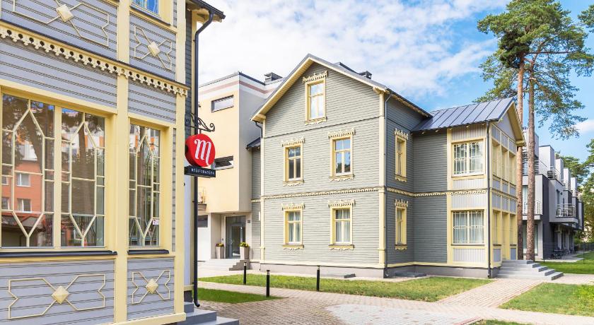 Black Pearl Apartments photo