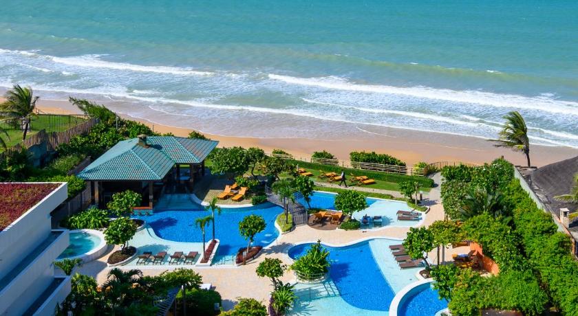 Vogal Luxury Beach Hotel & SPA