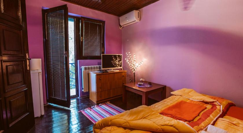 Laufer — Hotel in Novi Sad