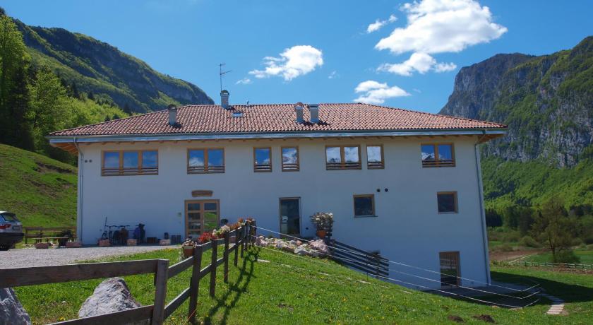 AGRITURISMO MASO PERTENER -adults friendly-