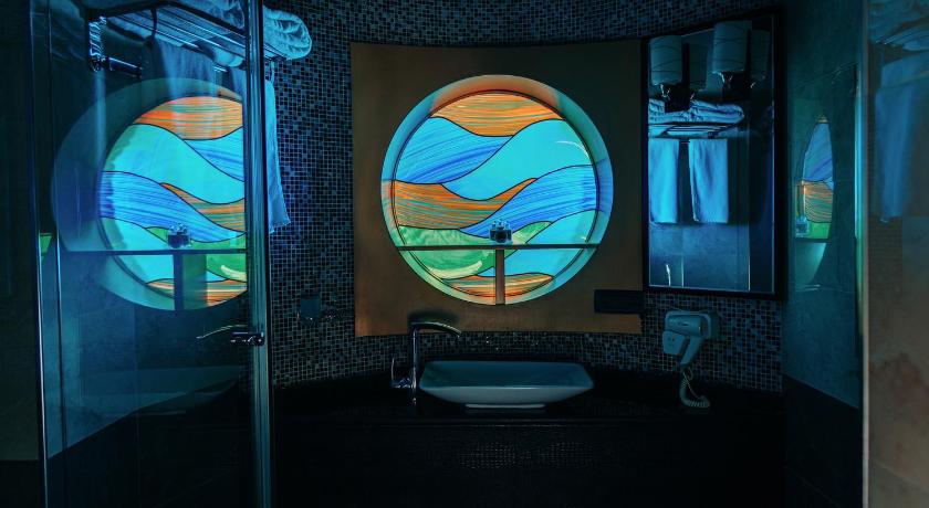 Bayil Breeze Hotel & Restaurant photo