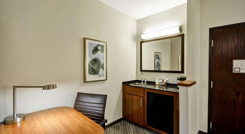 Hyatt Place Tampa Airport/Westshore