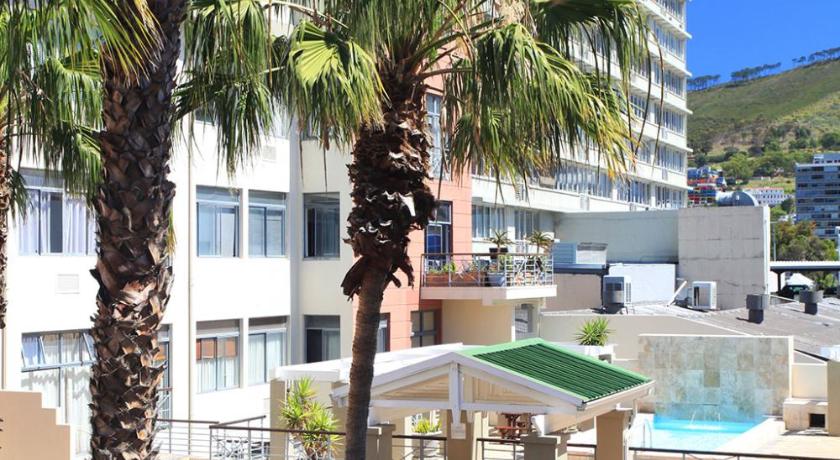 Urban Oasis at The Square - image 4