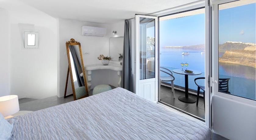 Suites of the Gods Cave Spa Hotel photo