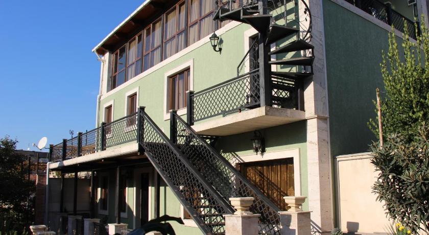 Villa Lalla — Hotel in Tbilisi