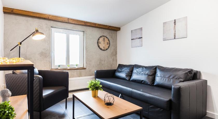 Book Apart Fabryczna — Hotel in Lodz