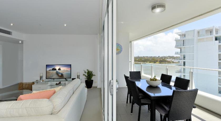 Bridgepoint 706 photo