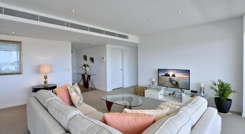 Bridgepoint 706 photo