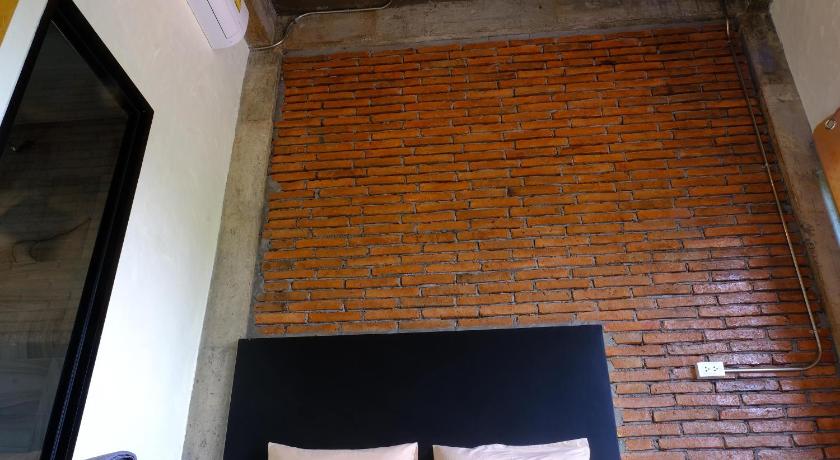 Image of Superior Loft 16