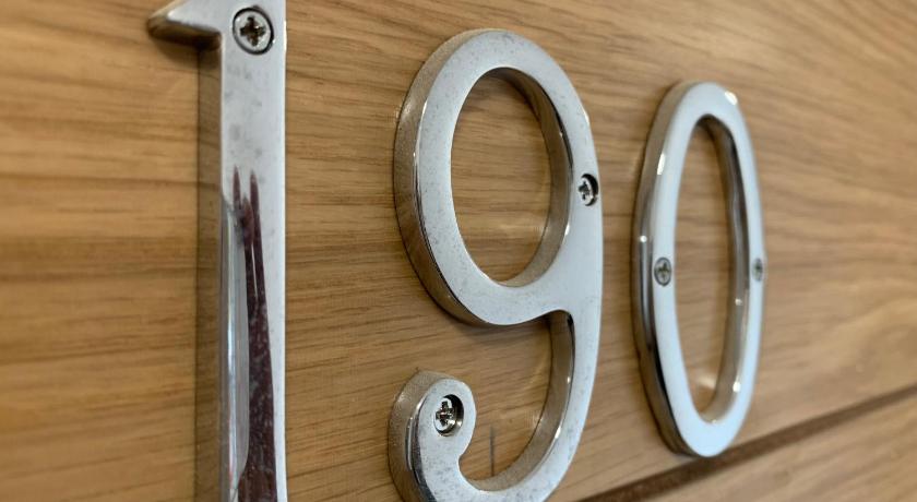 The Mint Apartment Birmingham Deals Photos Reviews