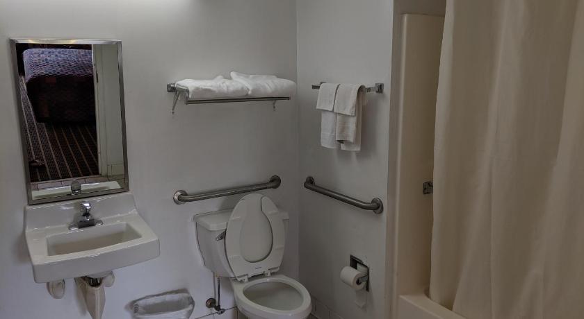 Economy Inn Express photo
