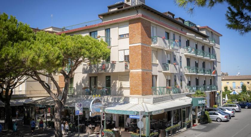 Hotel Harry's — Hotel in Lido Di Jesolo
