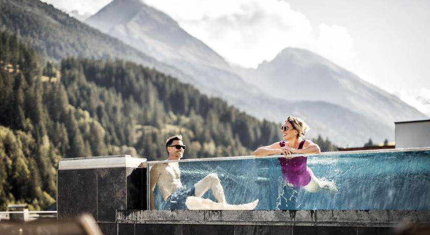 Aktiv- &amp; Wellnesshotel Bergfried — Hotel in Hintertux Glacier