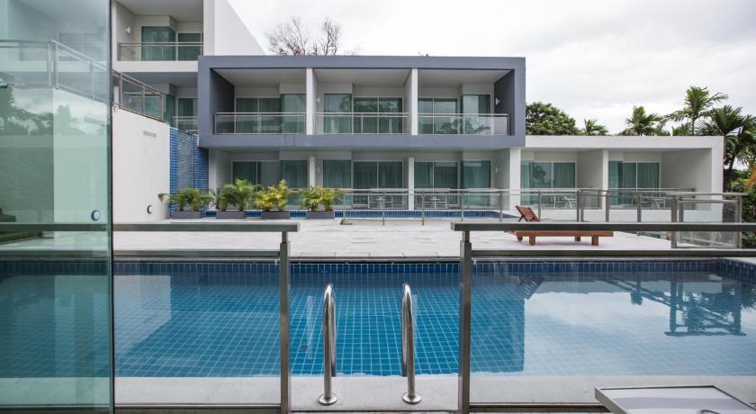 Image of Grand Pool Access Room 5