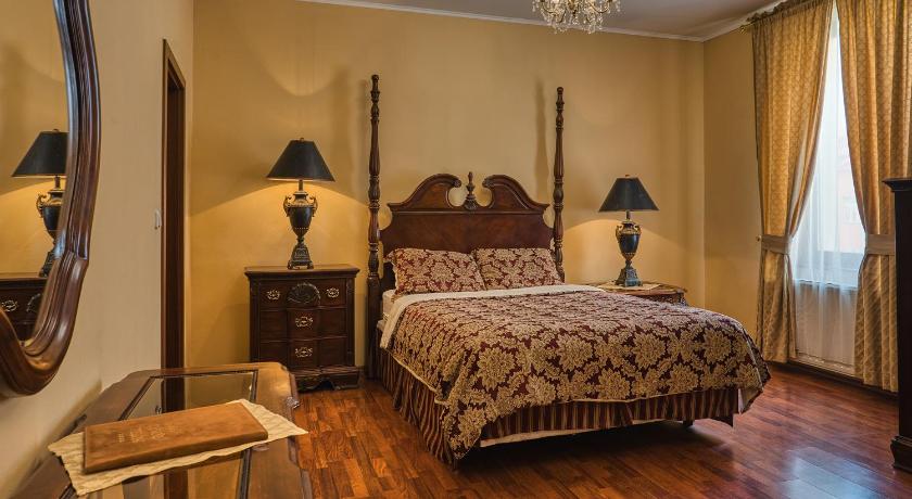 Hotel Royal photo