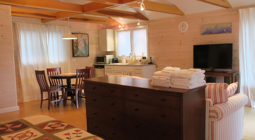Acadia Ocean Front Garden Cottages photo
