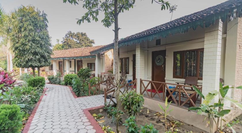 Eden Jungle Resort — Chitwan (6)