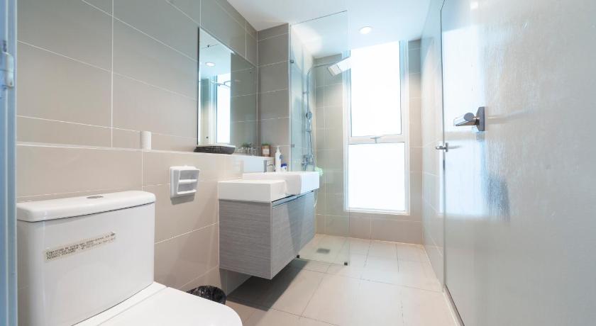 #FREE PICKUP# COACH RESIDENCES @ SUTERA AVENEU photo
