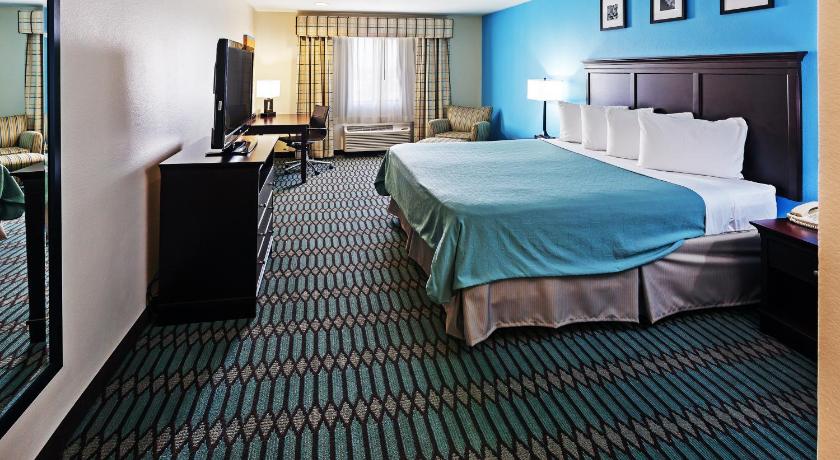 Country Inn & Suites by Radisson, Lubbock, TX