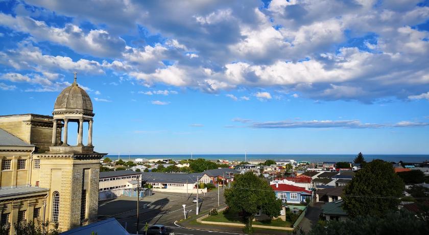 Hello Seaview! 4 BRs House in Central Location! — Hotel in Oamaru