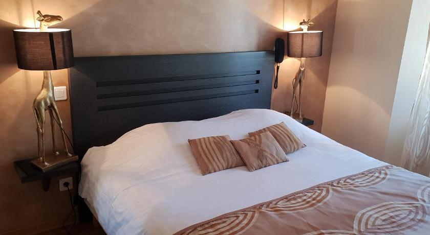 Hotel Mille Et Une Nuit D Aubrac