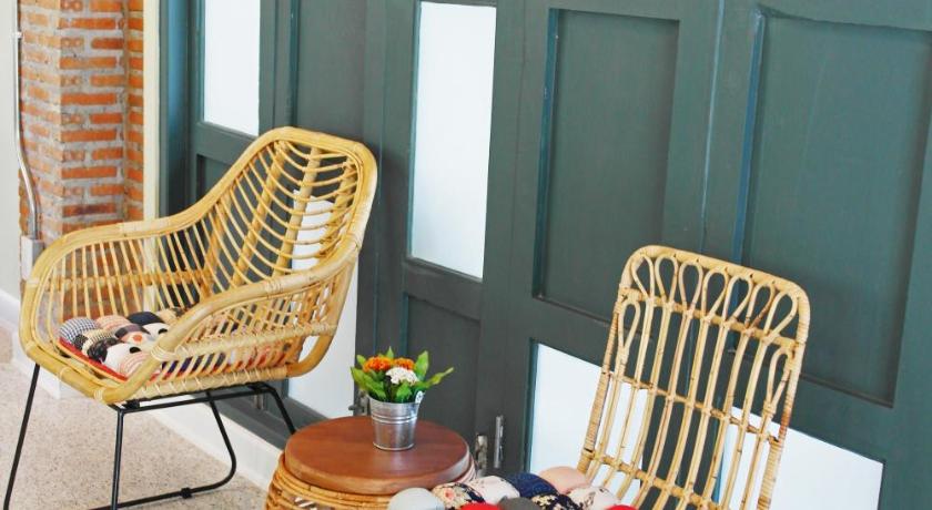 Image of Family Room 17