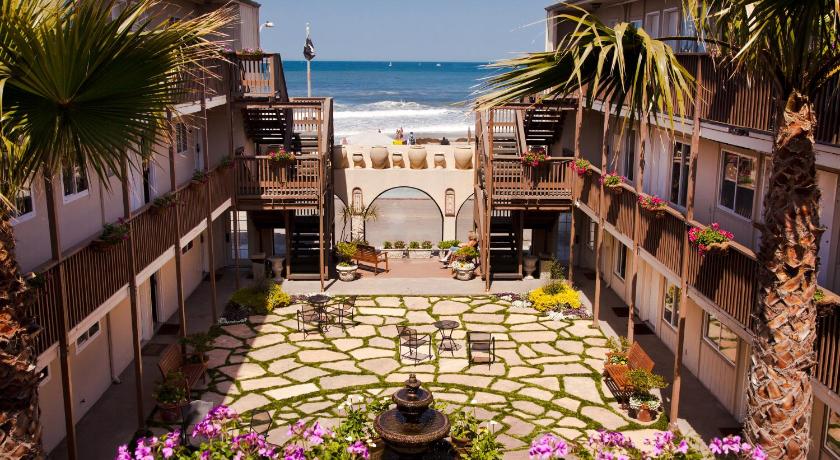 Ocean Beach Hotel photo