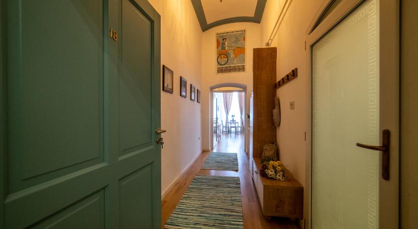 City Park Apartments photo