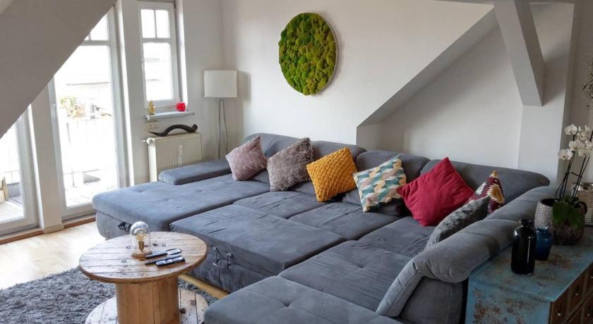 Best Price On Central Flat W Skylineview 10 Min To Fair Messe In