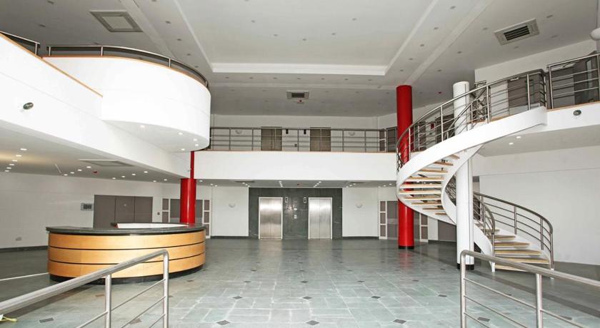 Sapphire House Apartments photo