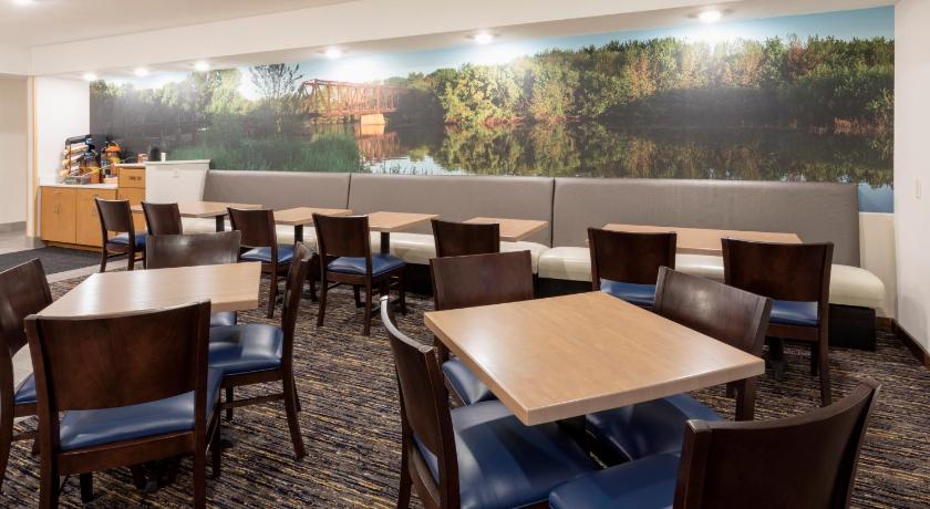 록 밸리 (IA) GrandStay Hotel & Suites Rock Valley 숙소 수영장