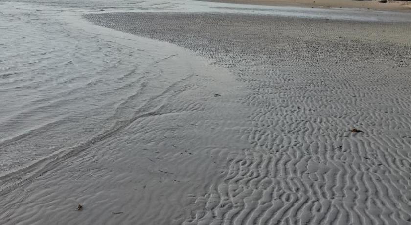 宿务 Rizzyfina commercial plaza 3星级 民宿 泳池