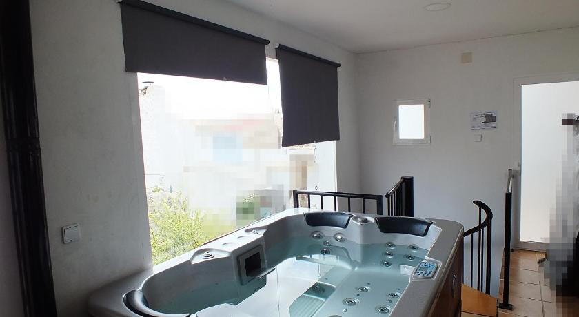 Pension Isla - Couples Only