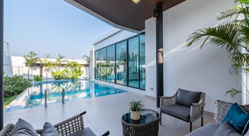 芭堤雅 Movenpick 3-Bedroom Pool Villa Beach Access, Na Jomtien Pattaya 5星级 单人房 泳池