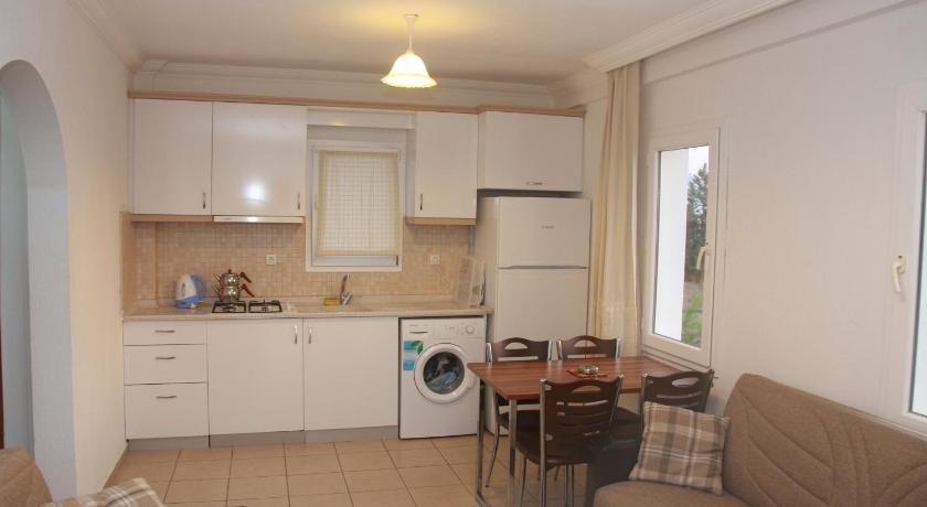 Rose Residence photo