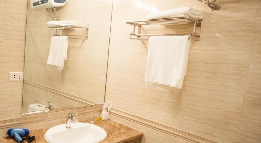 Image of King Suite 17