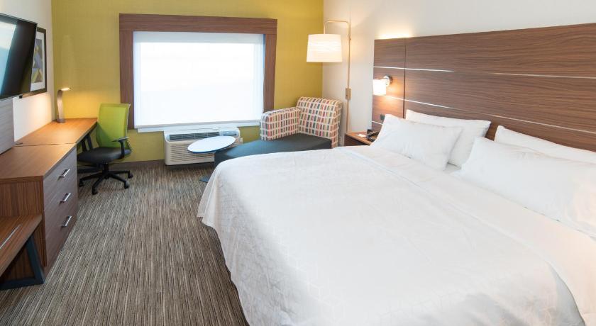 Holiday Inn Express And Suites North Battleford