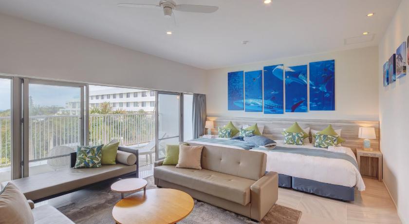 沖縄本島 Royal View Hotel Churaumi 3つ星 ホテル レストラン