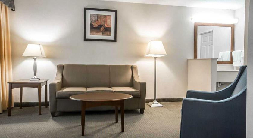 Best Price On Comfort Suites South Burlington In So Burlington Vt