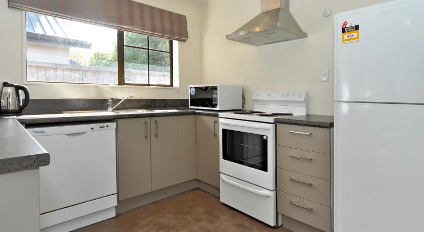 Metropolitan Executive Motel on Riccarton photo