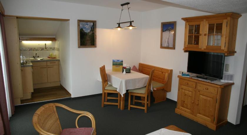 Image of Apartment with Mountain View 0