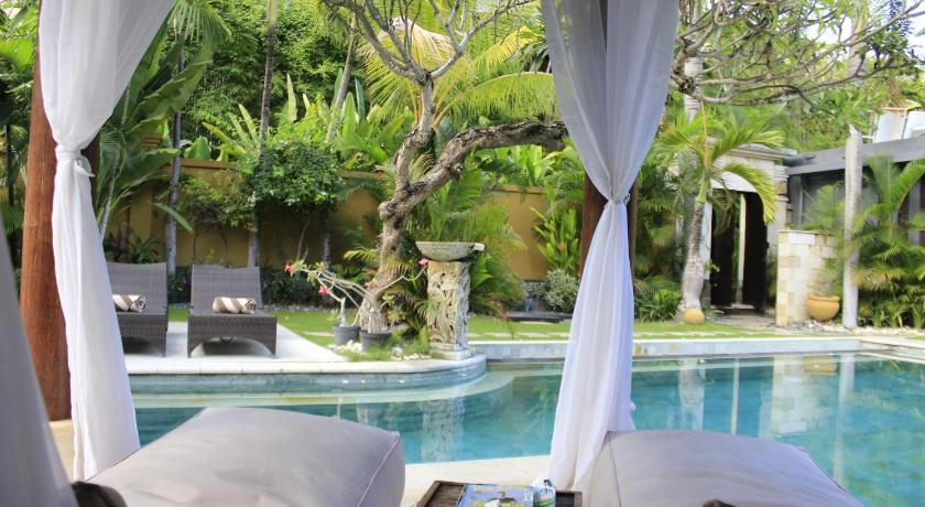Image of Two-Bedroom Superior Villa with Private Pool 10