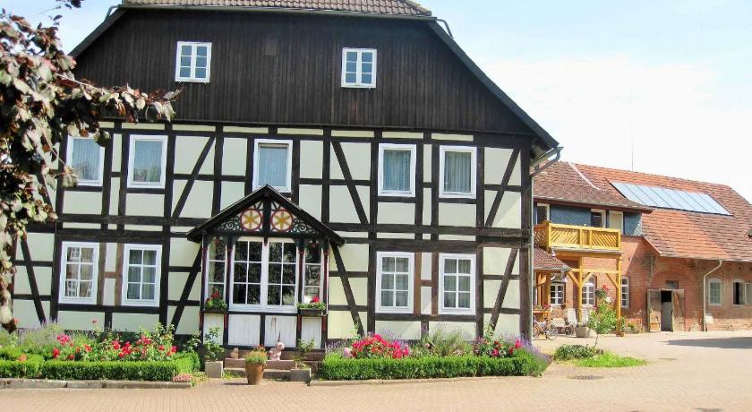Mullers Hof Ferienwohnung/Pension — Hotel in Emmernthal