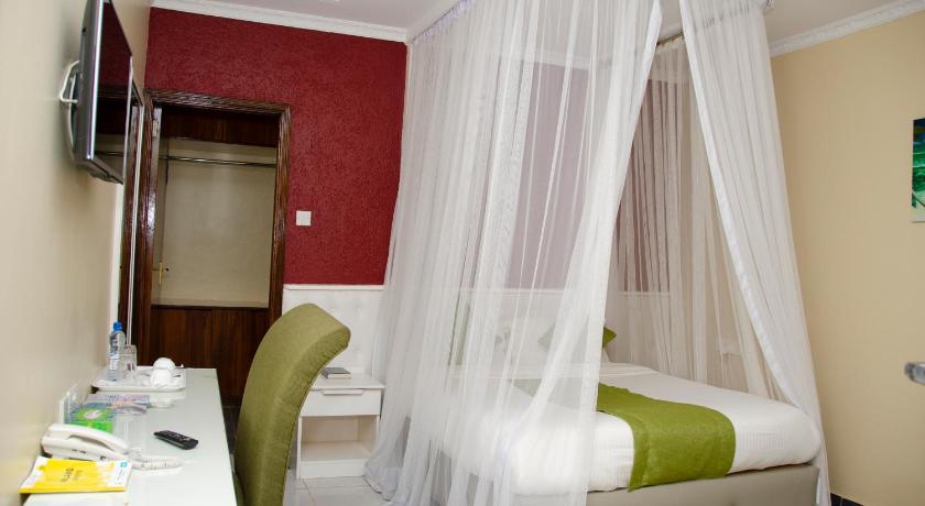 The Noble Hotel & Conference Centre photo