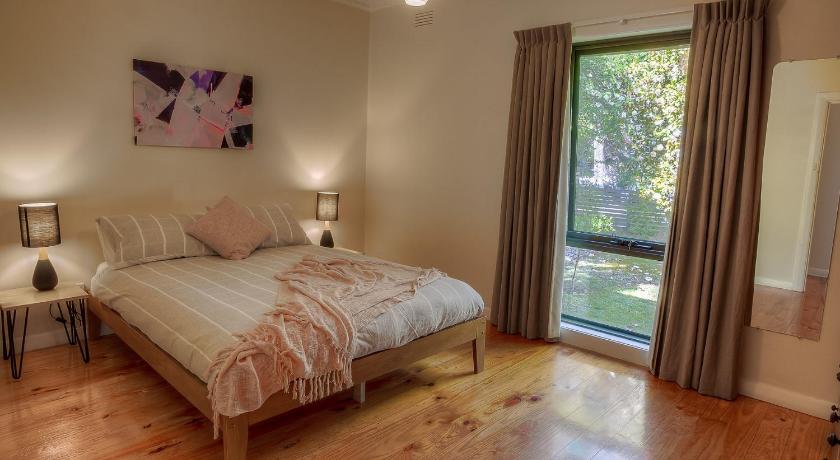 Caits Place photo